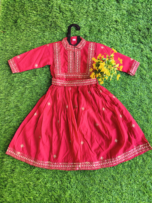 Seasonal Queen Attire Printed Cotton Frock Outfit for Girl